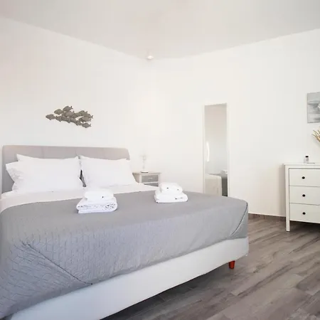 아파트호텔 Crystal View Mykonos 2*
